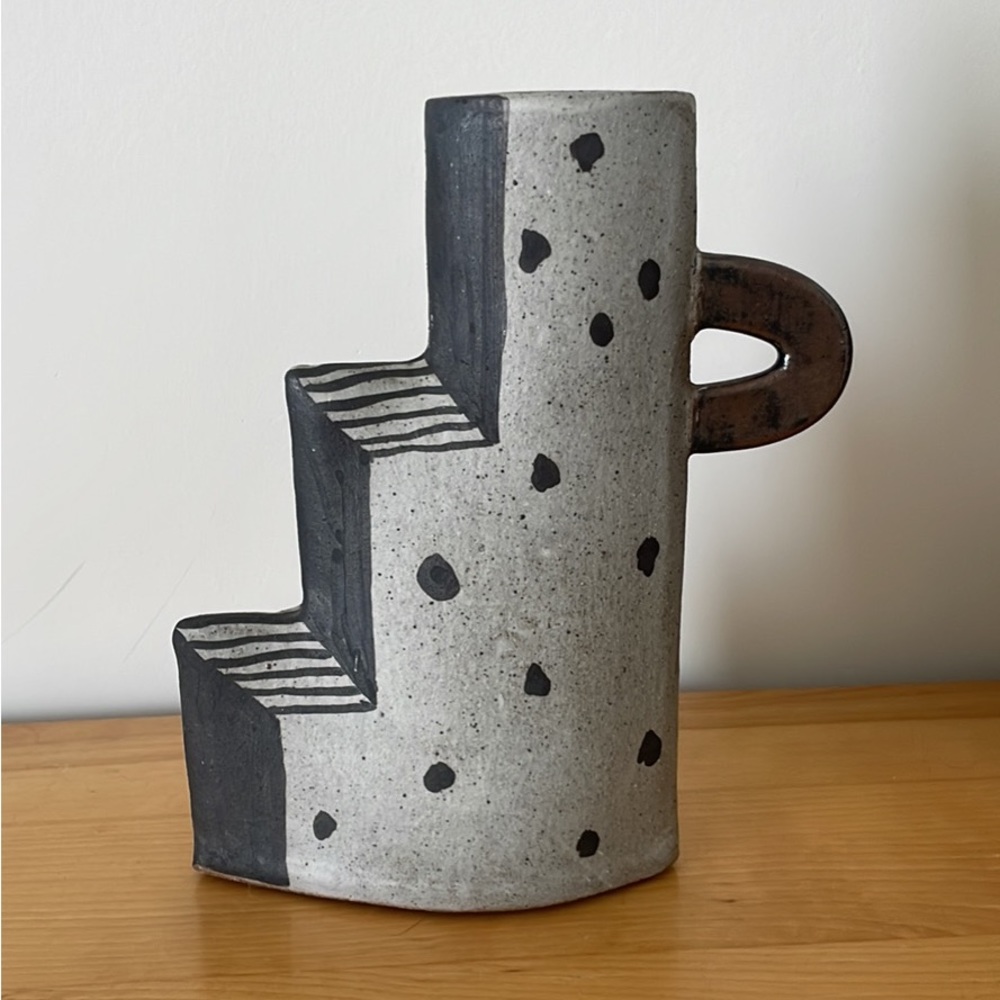 Unique Vase - Picture 2 of 2